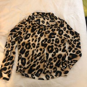 Long sleeve cheetah print button up